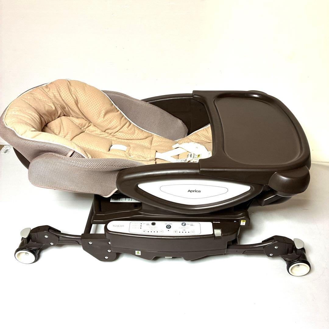 ユラリズム　オートスイング　Aprica