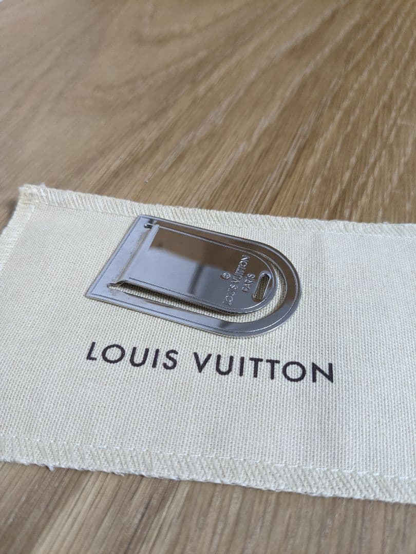 LOUIS VUITTON ルイ・ヴィトン マネークリップM65067