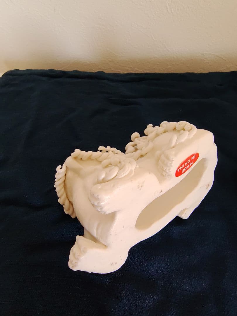 白い獅子狛犬の陶器置物セット