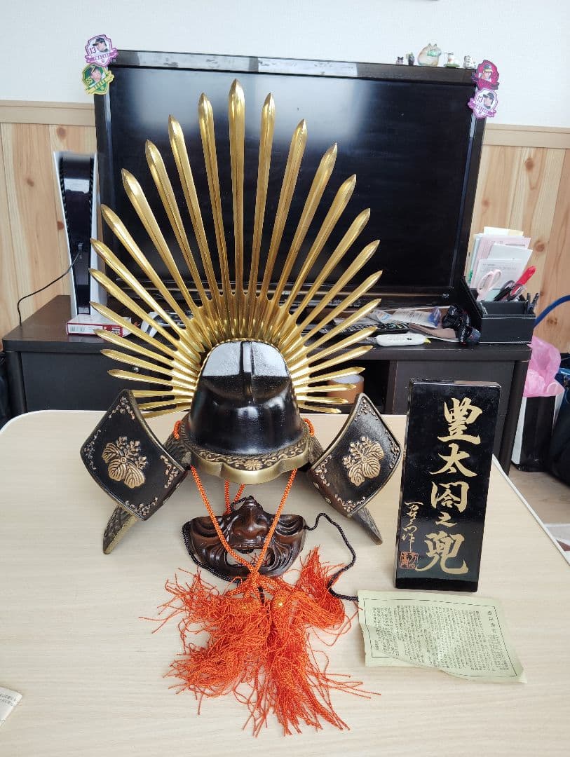 【良品】豊臣秀吉 兜 飾り 五月人形 美術品