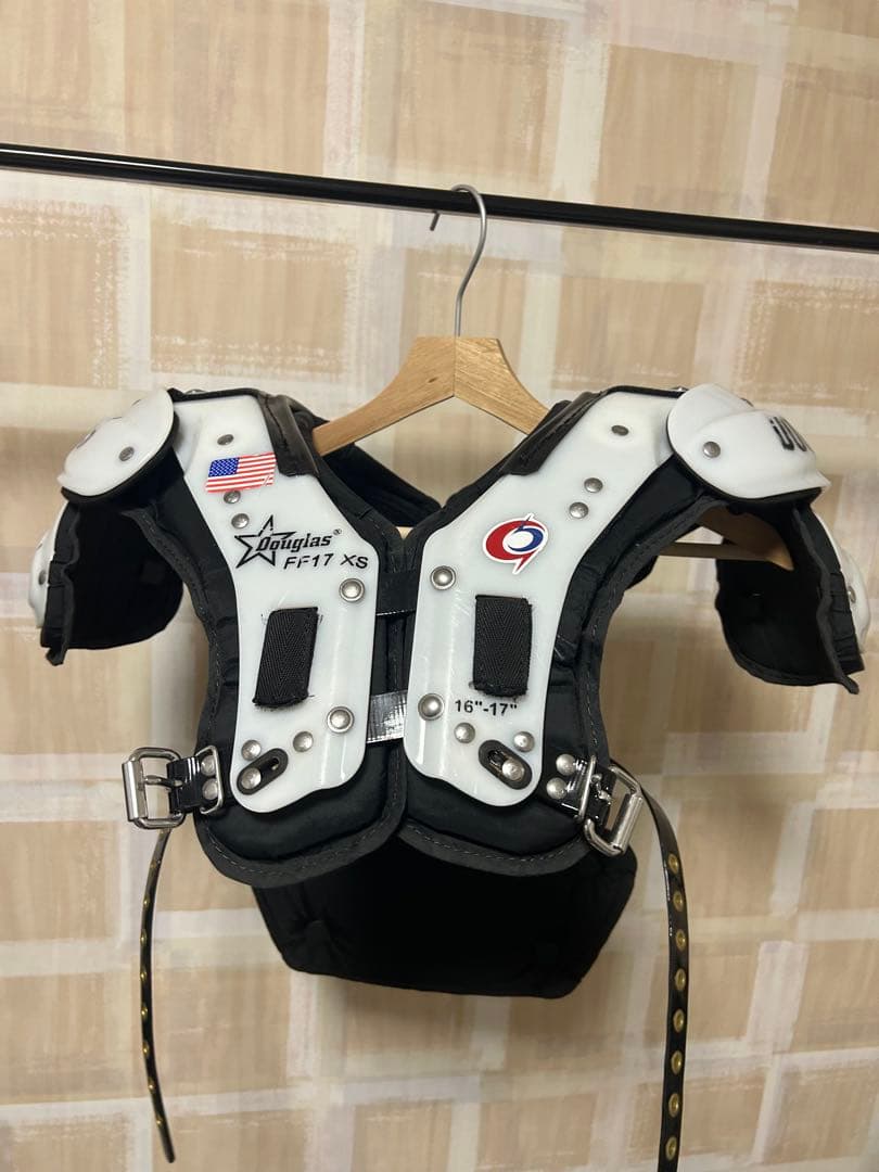 ダグラス ショルダーパッド FF17 XS バックプレート付き 値下げ交渉あり
