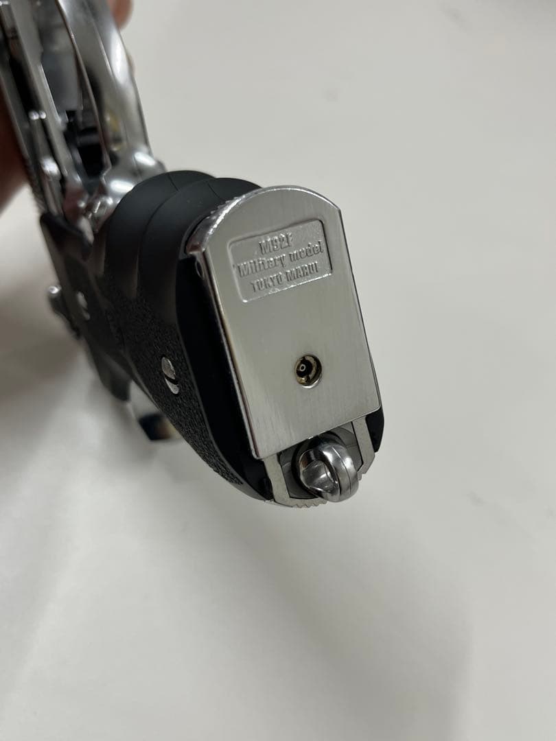 M92F クロームステンレス　ガスガン