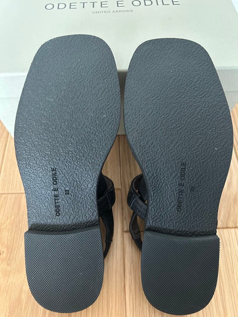 新品　オデットエオディール　インサイドセパレートソフトサンダル　ブラック23.0