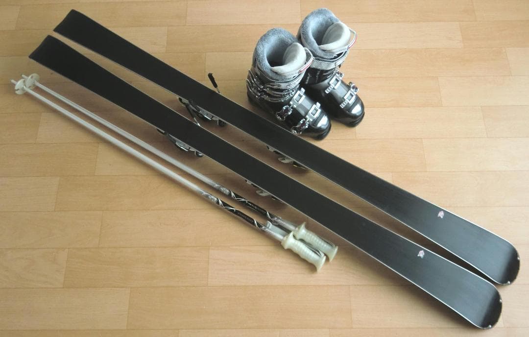 ■送料無料■ロシニョール■女性用スキーセット■板156靴25-25.5■メンテ■