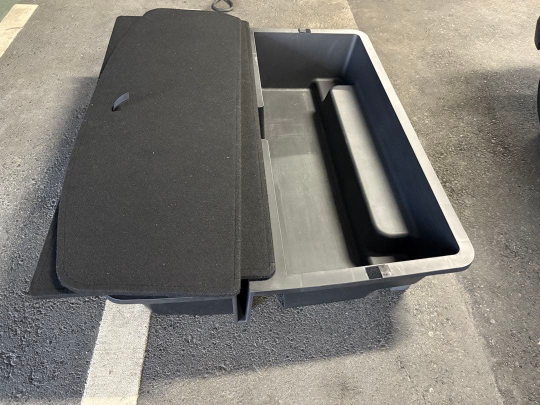 日産リーフ　ZE1 リヤアンダーボックス カーペット