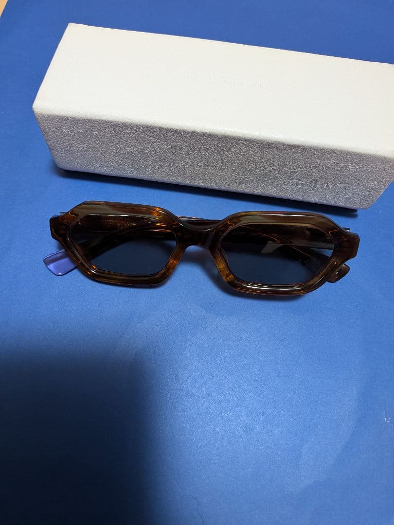 ブラン　サングラス ケース付き