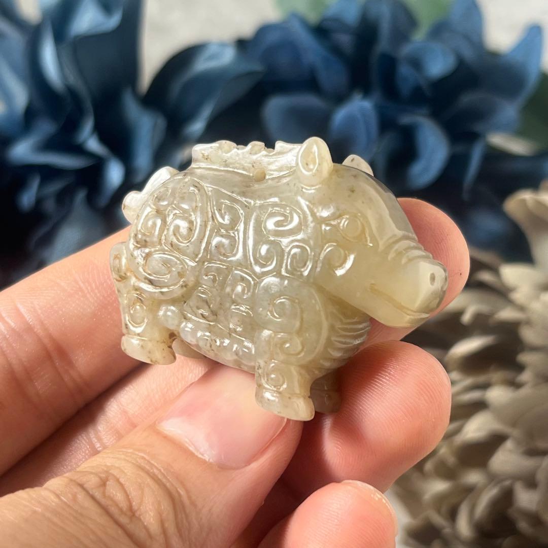白玉饕餮文根付　提物 吊坠上衣　塑像　老玉　古玉