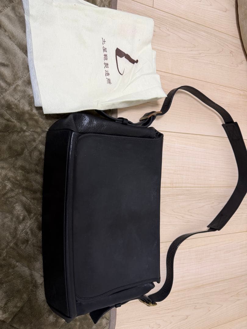 土屋鞄　本革ショルダーバック