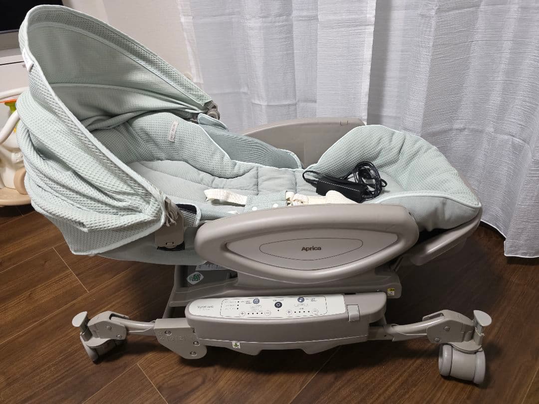 Aprica ユラリズム オートプレミアム アップリカ