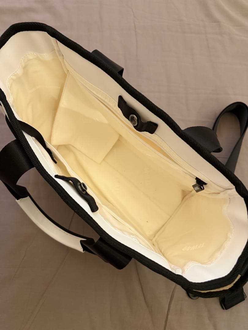 ゴルフバッグ・キャディバッグ TFW49 LUXURY LEATHER ROUND BAG WHITE