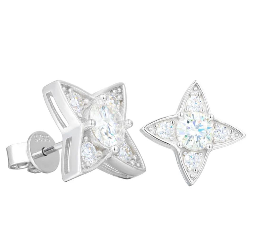 星型シルバーピアス 純銀製モアサナイトダイヤモンド