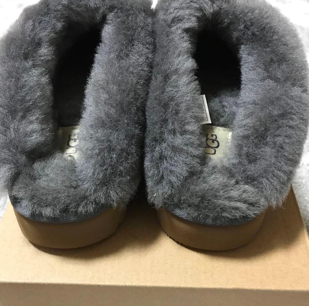 UGG ファーサンダル　新品