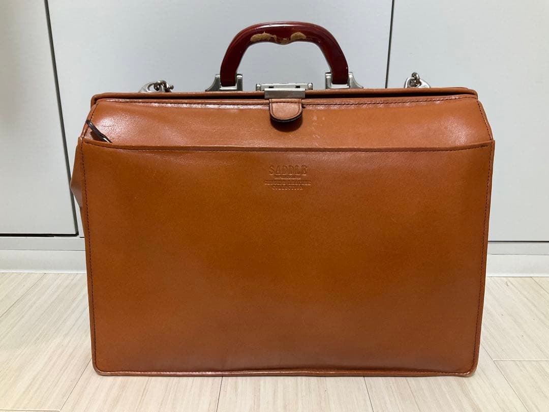 SADDLE（サドル）22304 ダレスバッグ　ブラウン