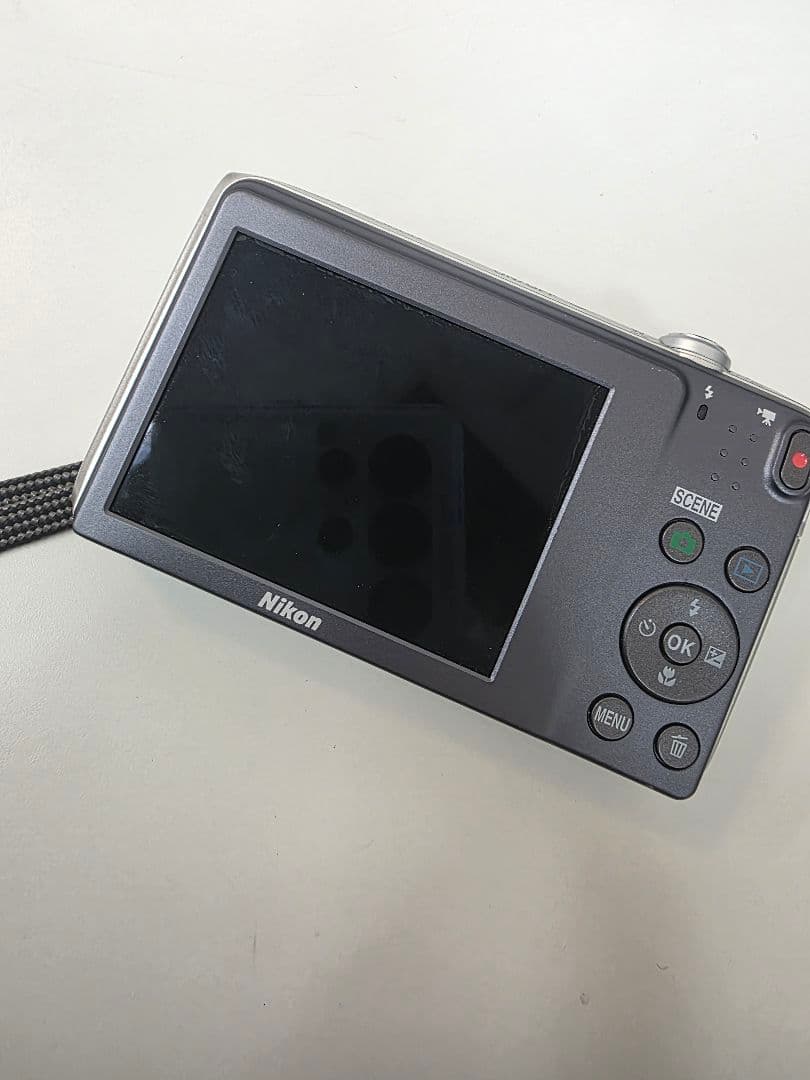 Nikon COOLPIX S3600 シルバー