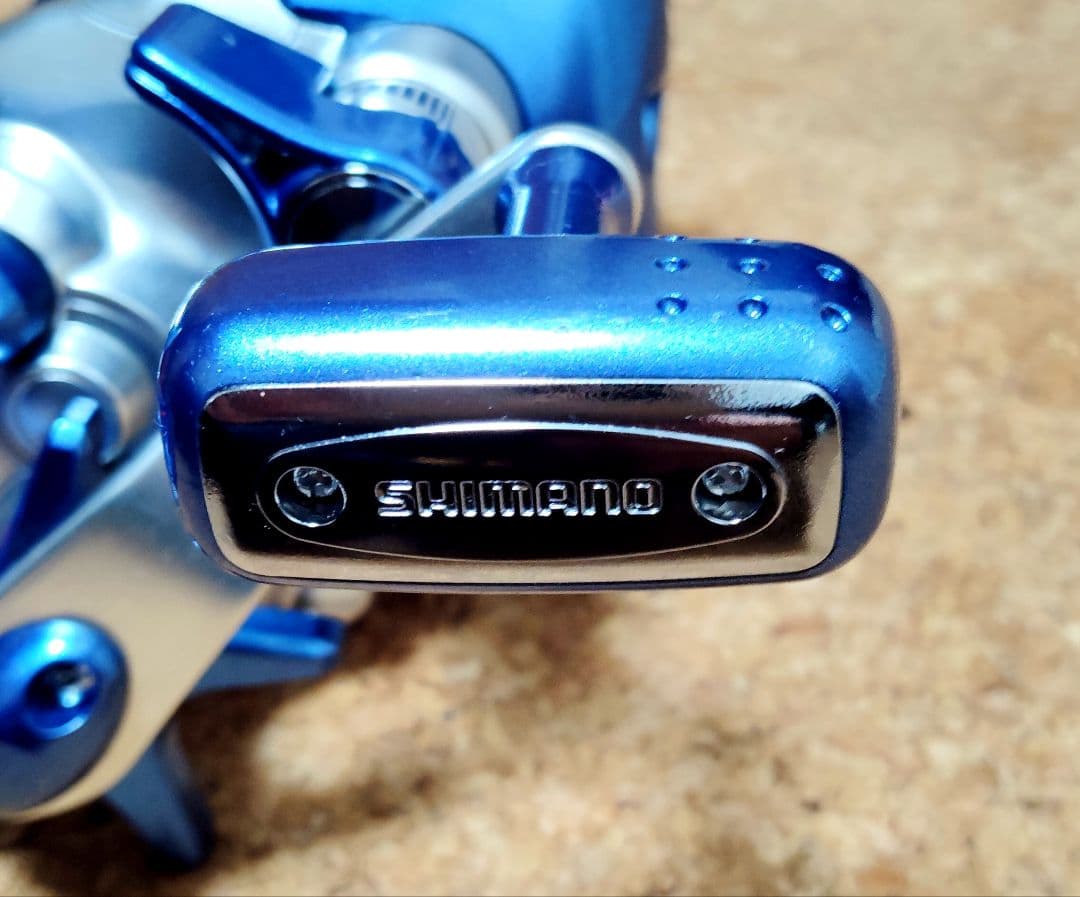 シマノ 電動リール 電動丸 3000H 新品並みの超超超美品です。