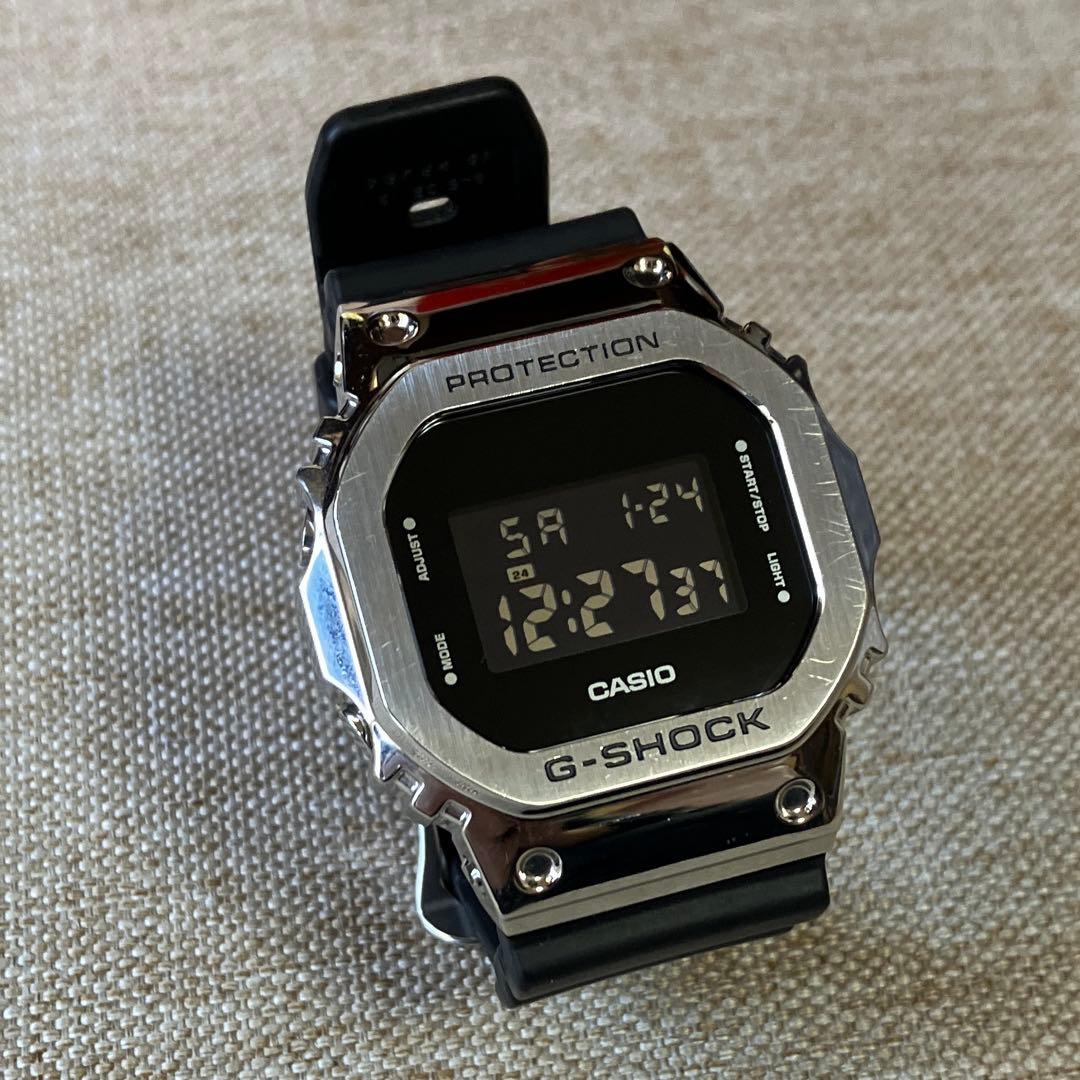 G-SHOCK GM-5600U-1JF 箱、説明書、保証書付3525 カシオ