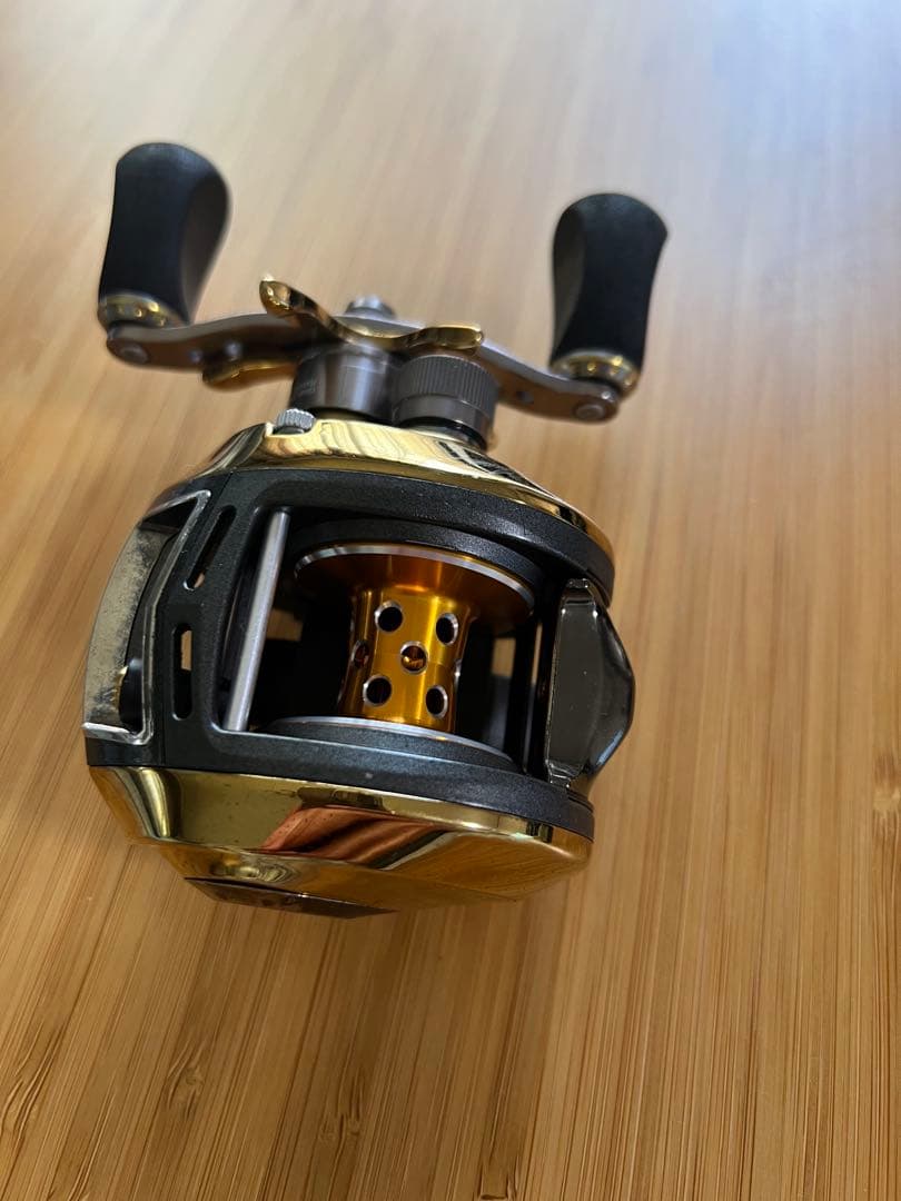 てんちゃんアブガルシア レボエリート アカツキ 右ハンドル