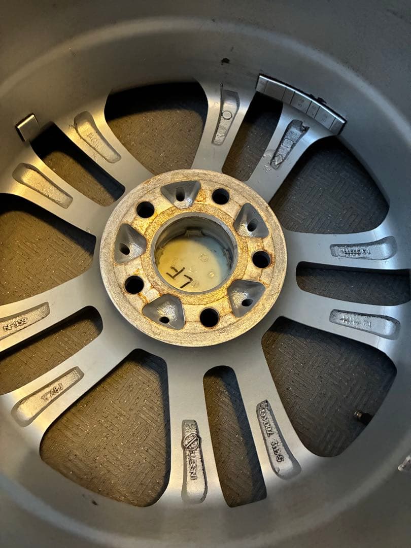 スタッドレス　コンチネンタル　ホイールセット　メルセデスベンツEクラスW212