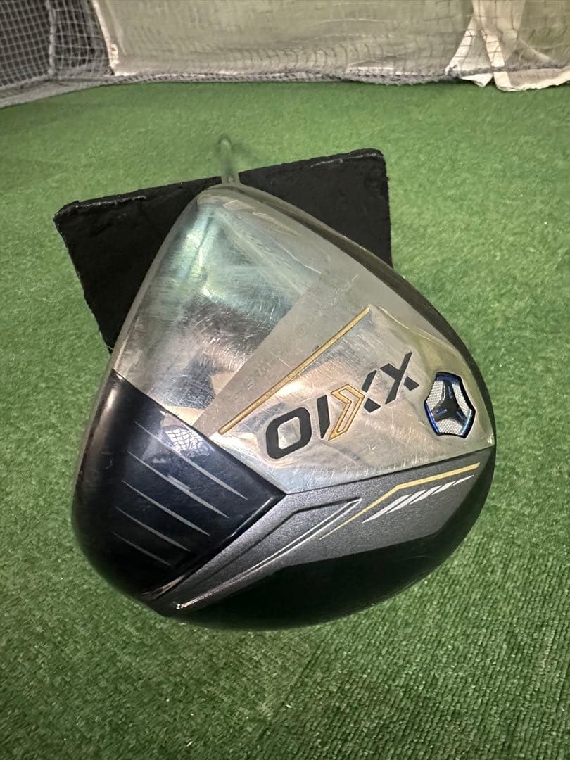 ゼクシオ13 ドライバーNXバイオレット装着