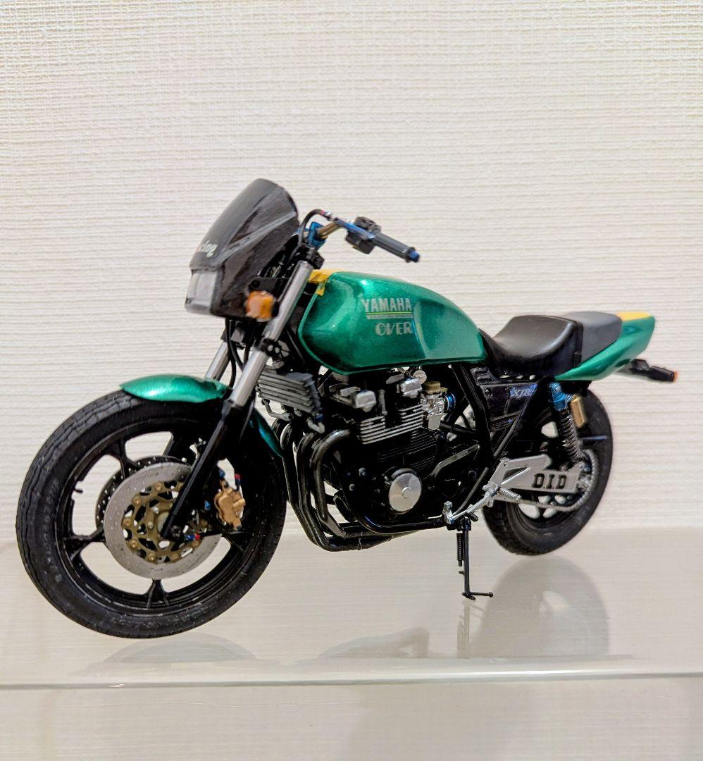 アオシマ1/12ヤマハXJR400RⅡ改バイクプラモデル