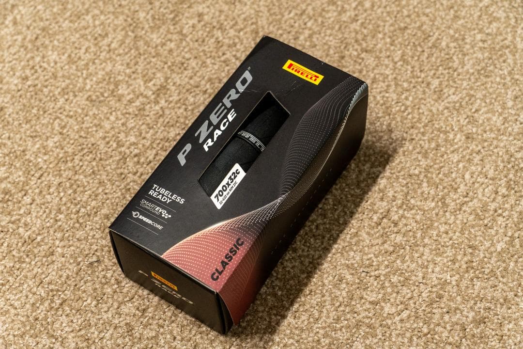 Pirelli P ZERO Race TLR 700x32cチューブレスタイヤ