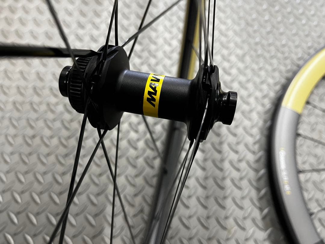 MAVIC Cosmic SLR 45Disc シマノ　イクシオンタイヤ2本付