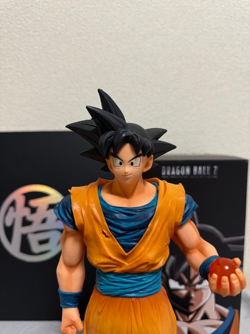 ドラゴンボールZ 30周年 孫悟空 フィギュア 30周記念 絵本付きます