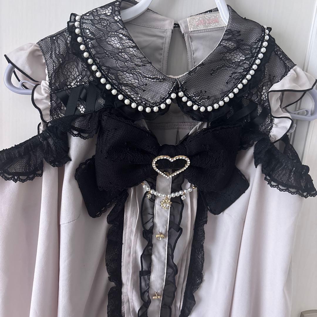 LIZLISA BIGリボンオープンショルダーブラウス 量産型 地雷系