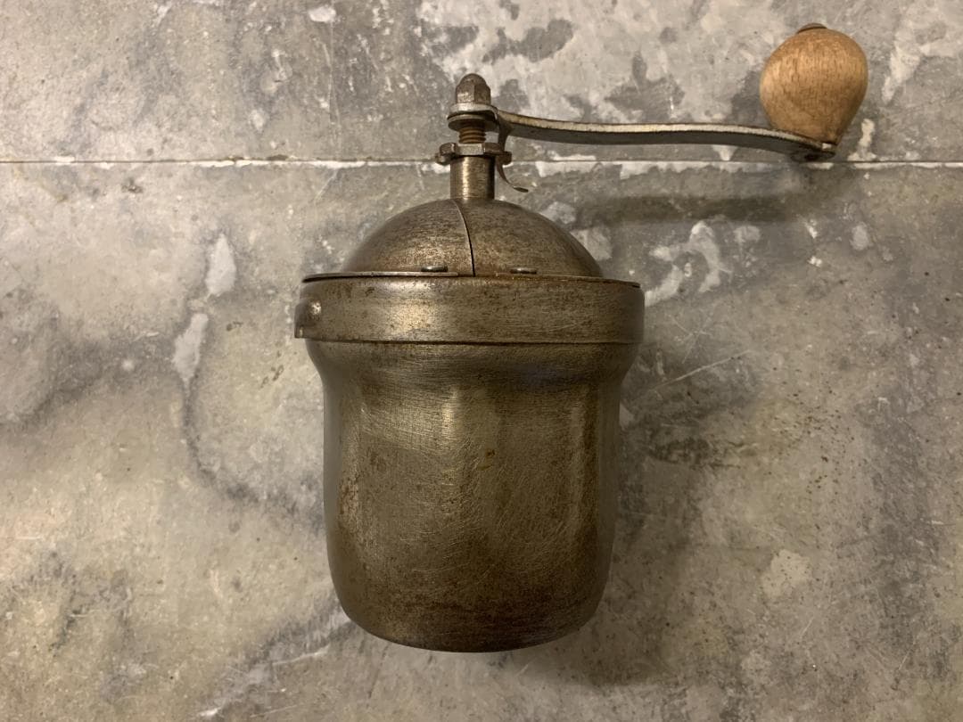 フランス アンティーク　コーヒーミル　Peugeot プジョー G1