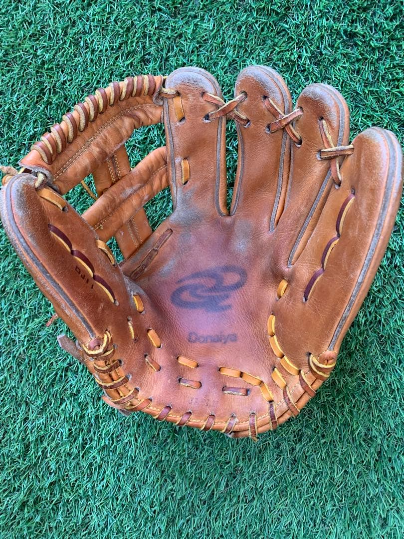 【DJII】 ドナイヤ製硬式内野手用グラブ　DJII