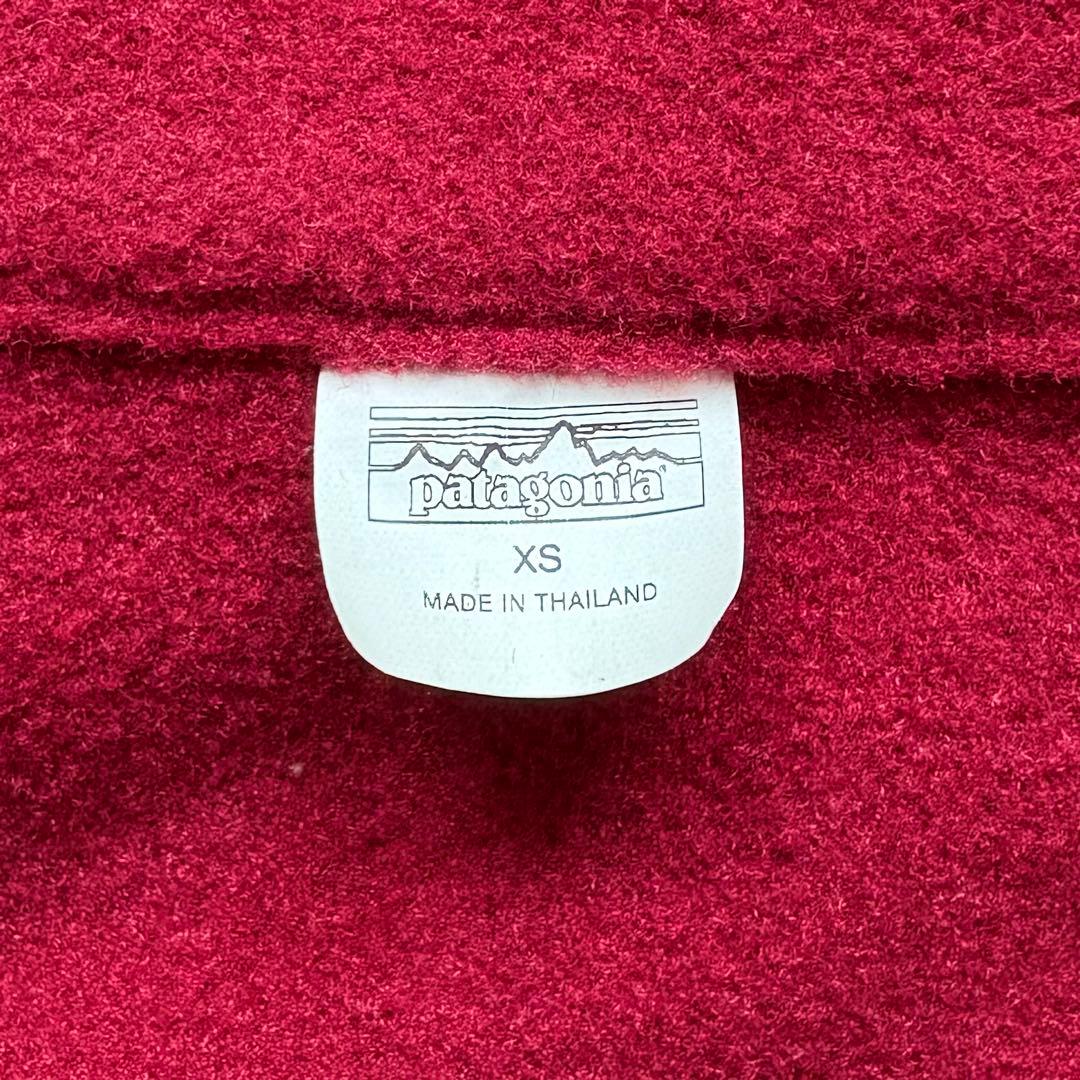 パタゴニア リバーシブルシェルドマイクロディニジャケット26215 紺/赤 XS