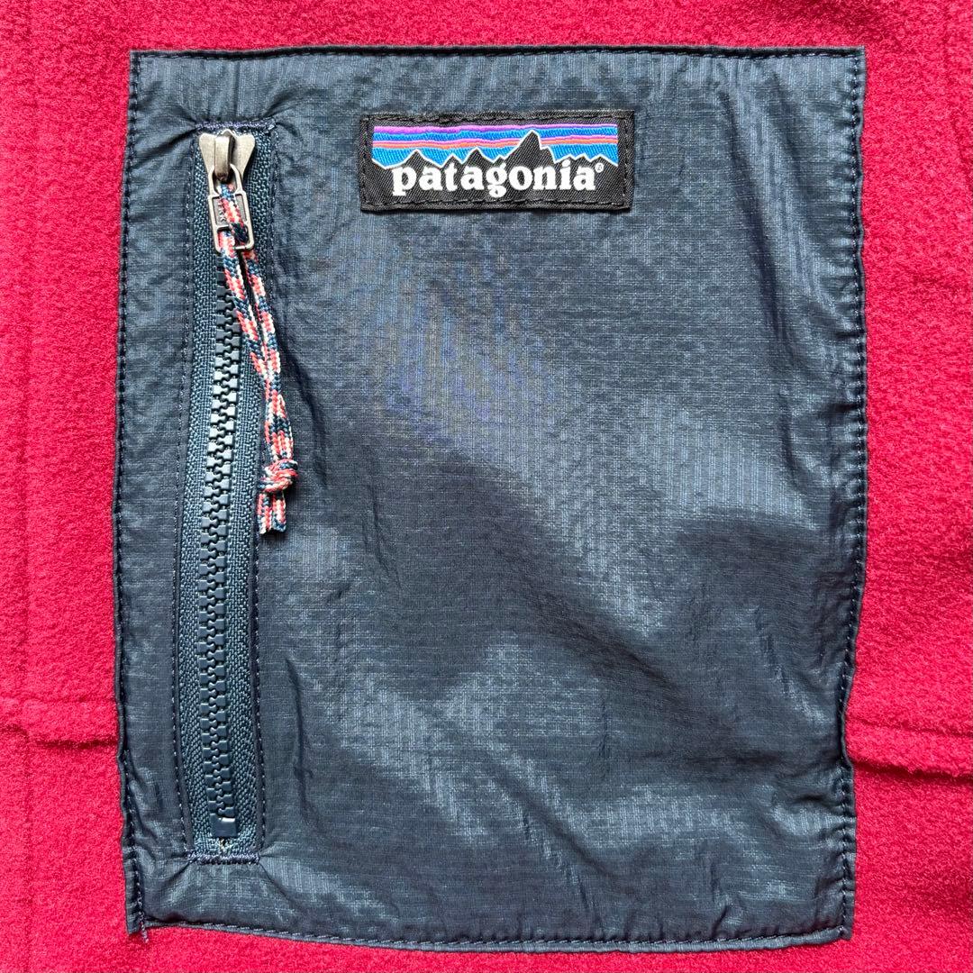 パタゴニア リバーシブルシェルドマイクロディニジャケット26215 紺/赤 XS