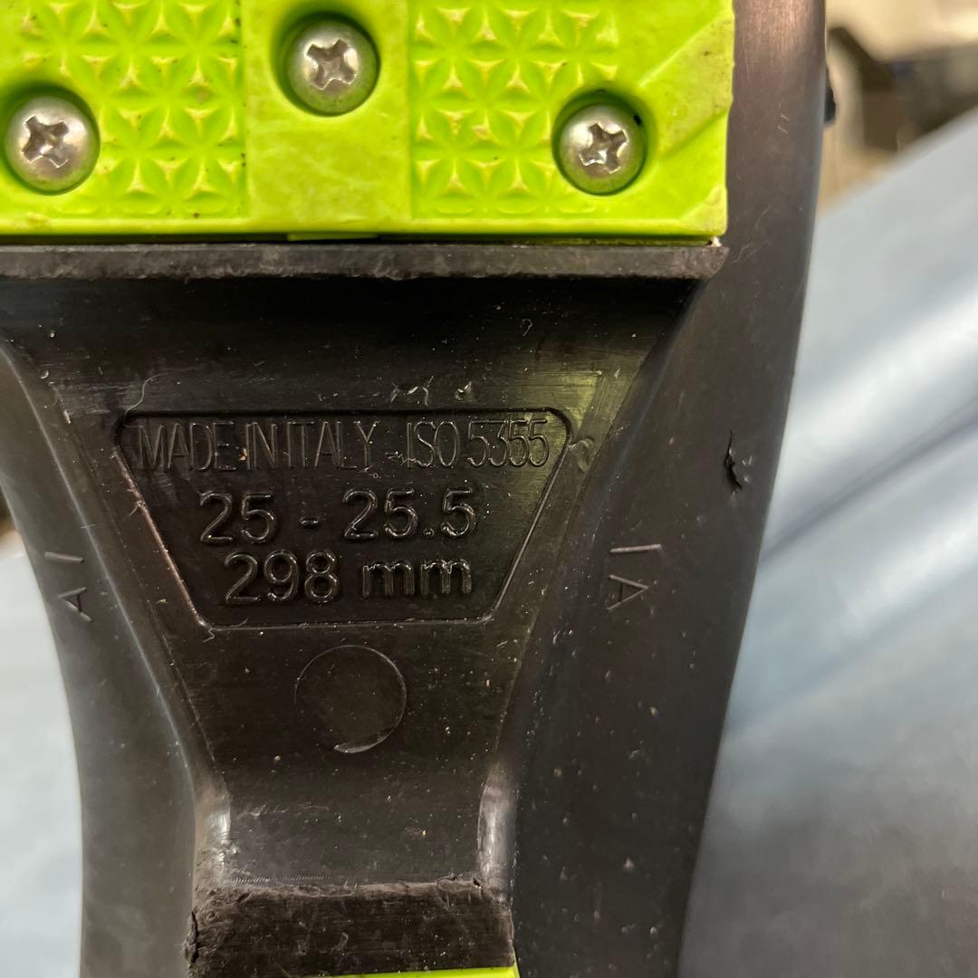 ダルベロスキーブーツ　DRS130 黒 25.0〜25.5