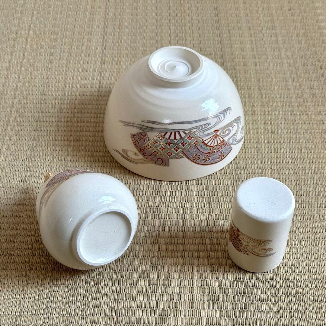 美品【黒漆爪赤 利休箱 お茶道具セット付】利休形茶箱 黒楽茶碗 紙箱 茶道具