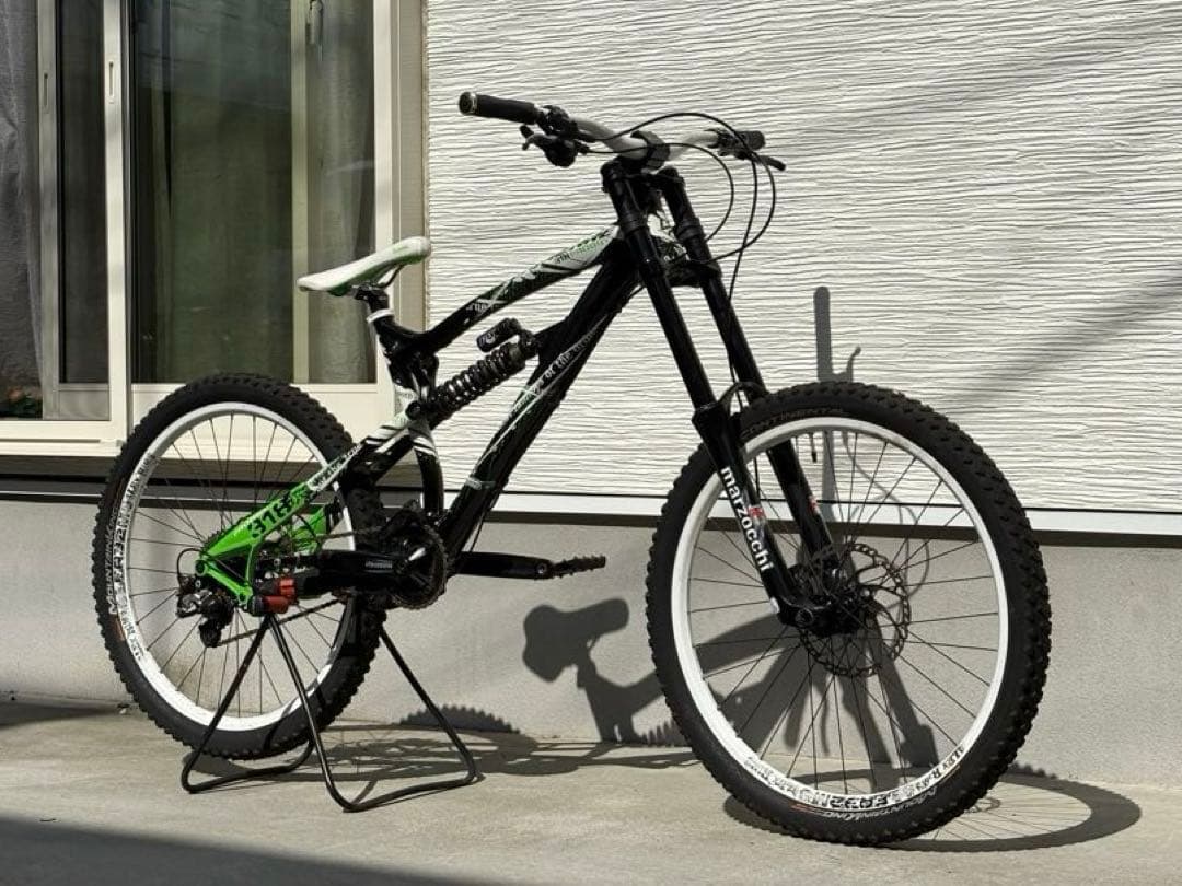 LAPIERRE FROGGY 318 ダウンヒルMTB Marzocchiサス