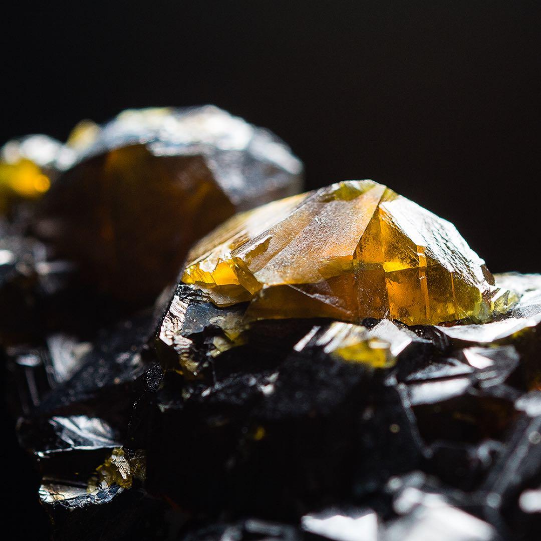 ブルガリア マダン スファレライト 天然石 原石 鉱物標本 鉱石 閃亜鉛鉱 66