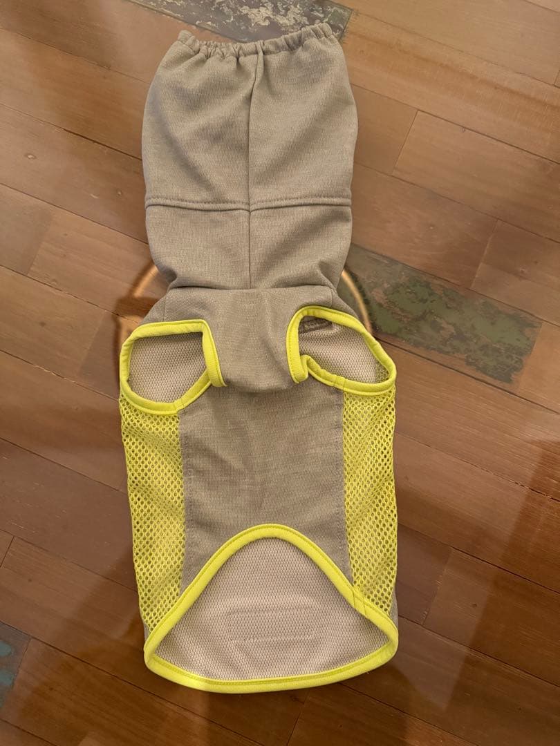 ALPHAICON クールスヌード入れ付き犬服 グレー