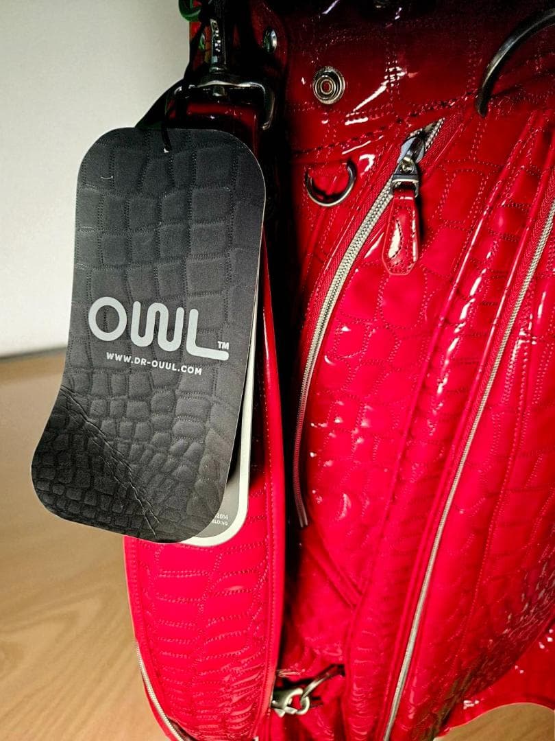 送料無料/展示品未使用　OWL エナメル高級ワニ柄型押しゴルフバッグ レッド