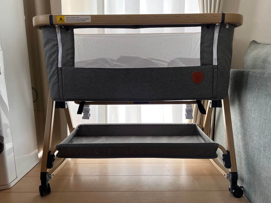 ベビーベッド　HZDMJ 蚊帳と固定ベルトは未使用　高さ調節可　折り畳み