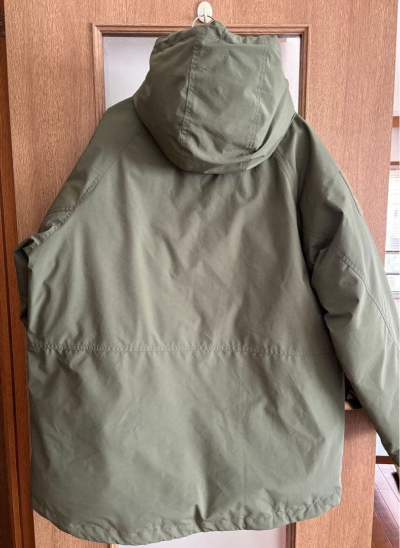 サイラス　ダウンジャケット