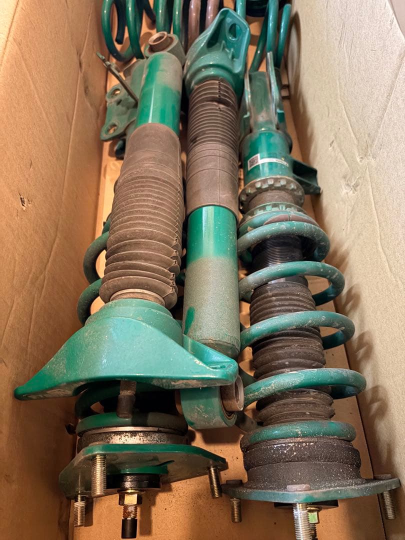 gowas 様　　TEIN サスペンションキット 調整可能 グリーン