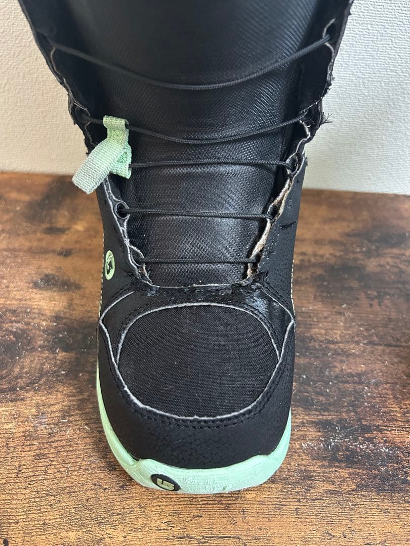 BURTON スノーボードブーツ 24cm ケース付き