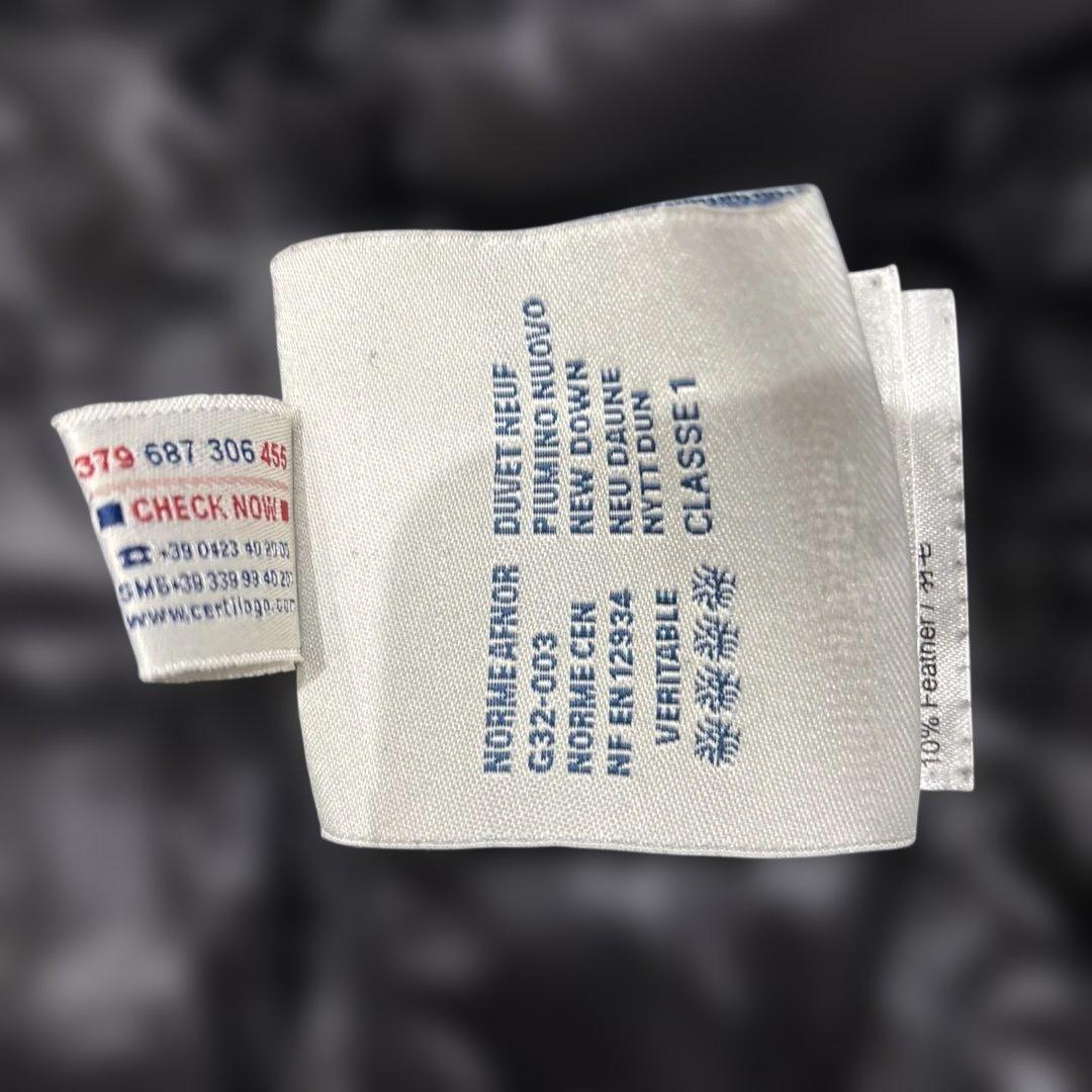 MONCLER ブラック ダウンジャケット