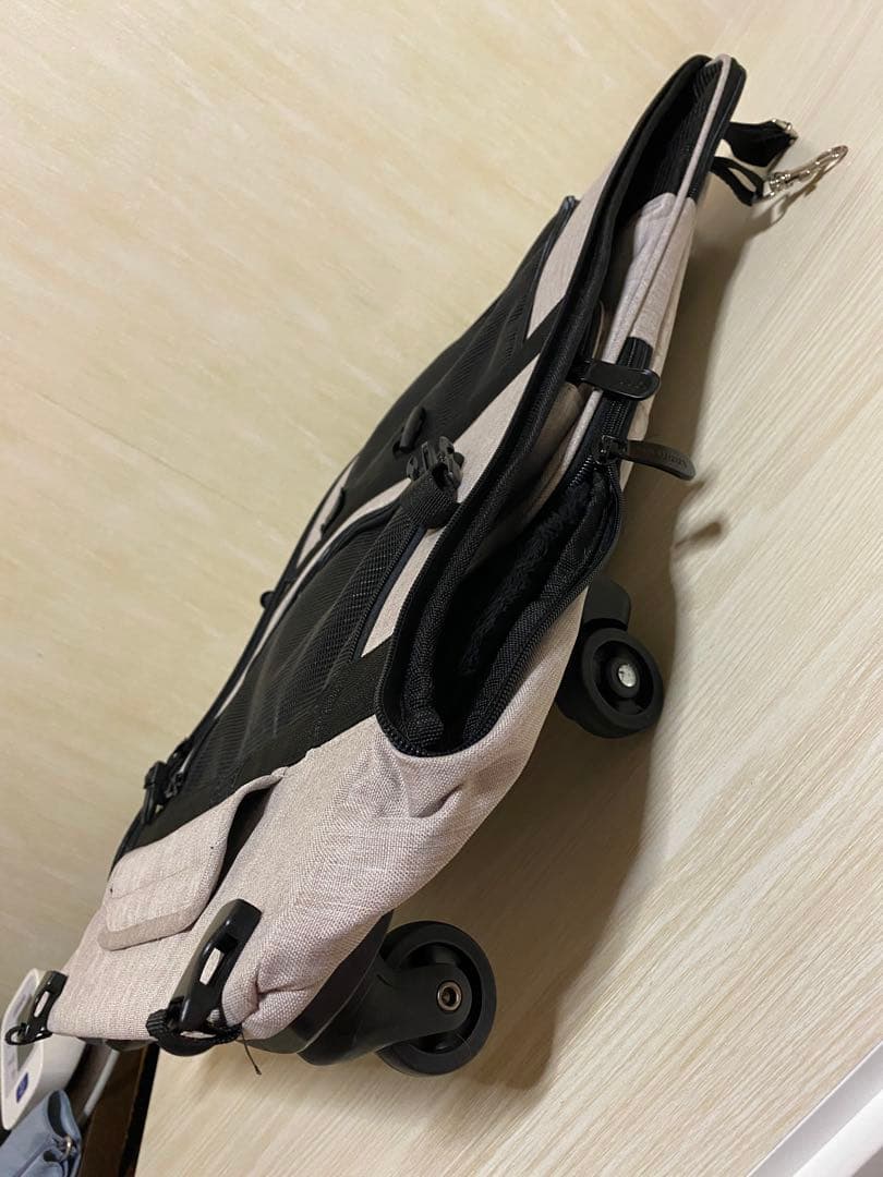 値下げ(13,000▶︎8,000)エアバギーフィット　ペットキャリー