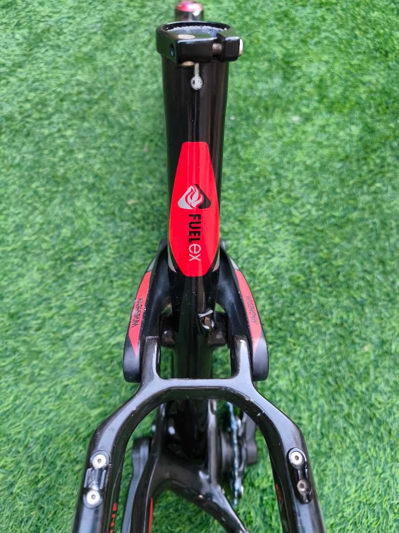 TREK Fuel EX 9.9 フルカーボンフルサスフレームセット