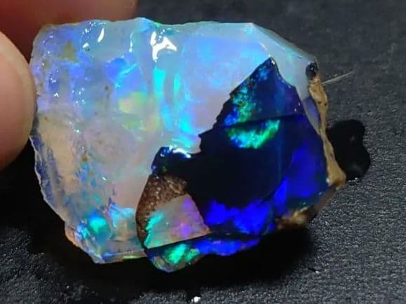 混合　エチオピアオパール　ウェロ産　チョーク　鉱物標本　原石