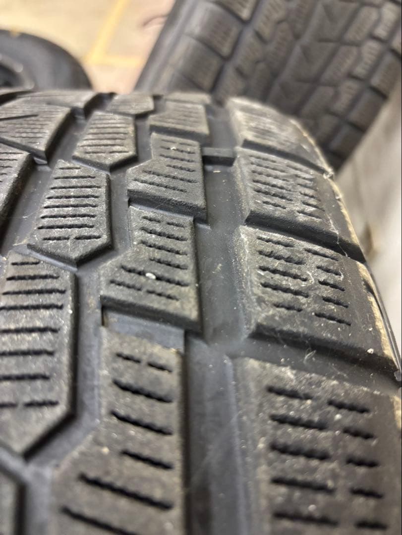 N*o様 Yokohama iceGUARD G075 285/60R18 タン