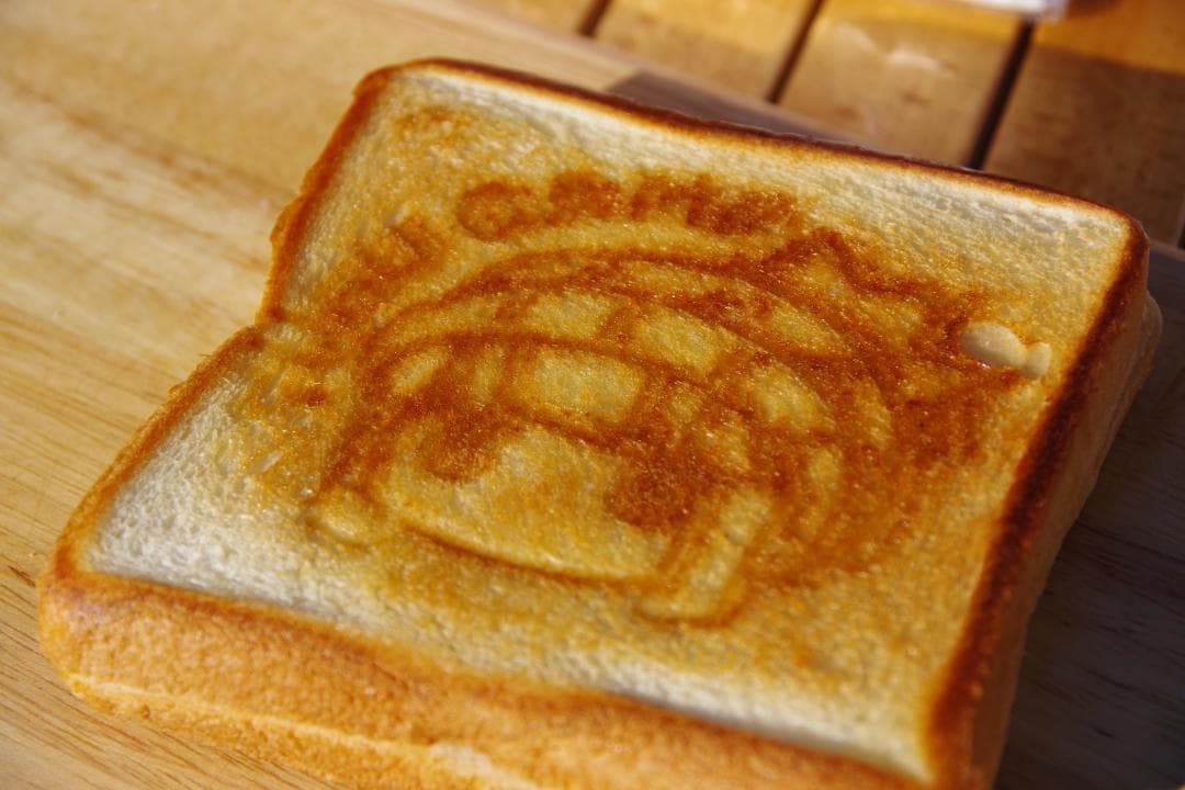 【公式】ゆるキャン△ 志摩リン ホットサンドメーカー＋カバー【セット】