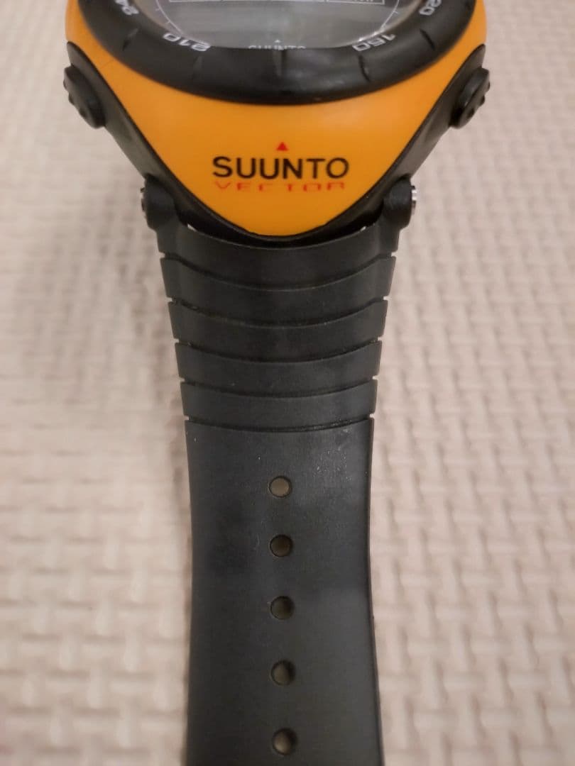 超美品 限定 SUUNTO VECTOR スント イエロー