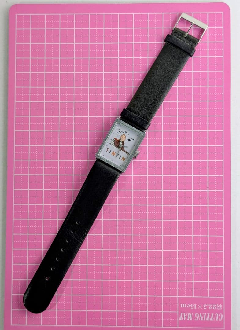 美品〈TINTIN タンタンの冒険 腕時計 スクエア型 2005年フランス製〉